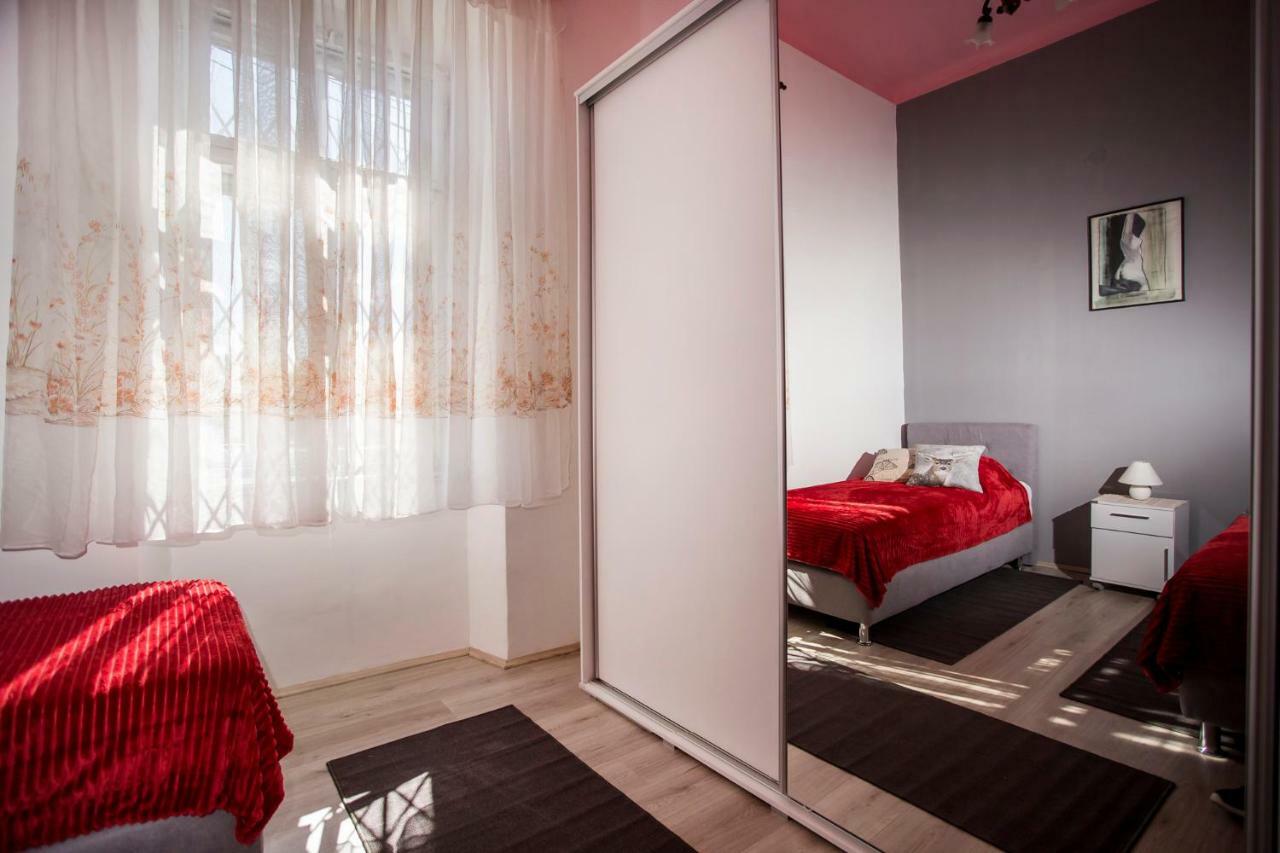 Emanuel Apartman 普拉 外观 照片